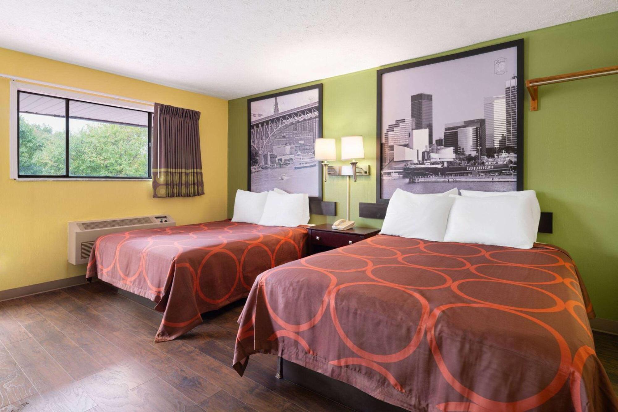 Super 8 By Wyndham Youngstown Girard Bagian luar foto