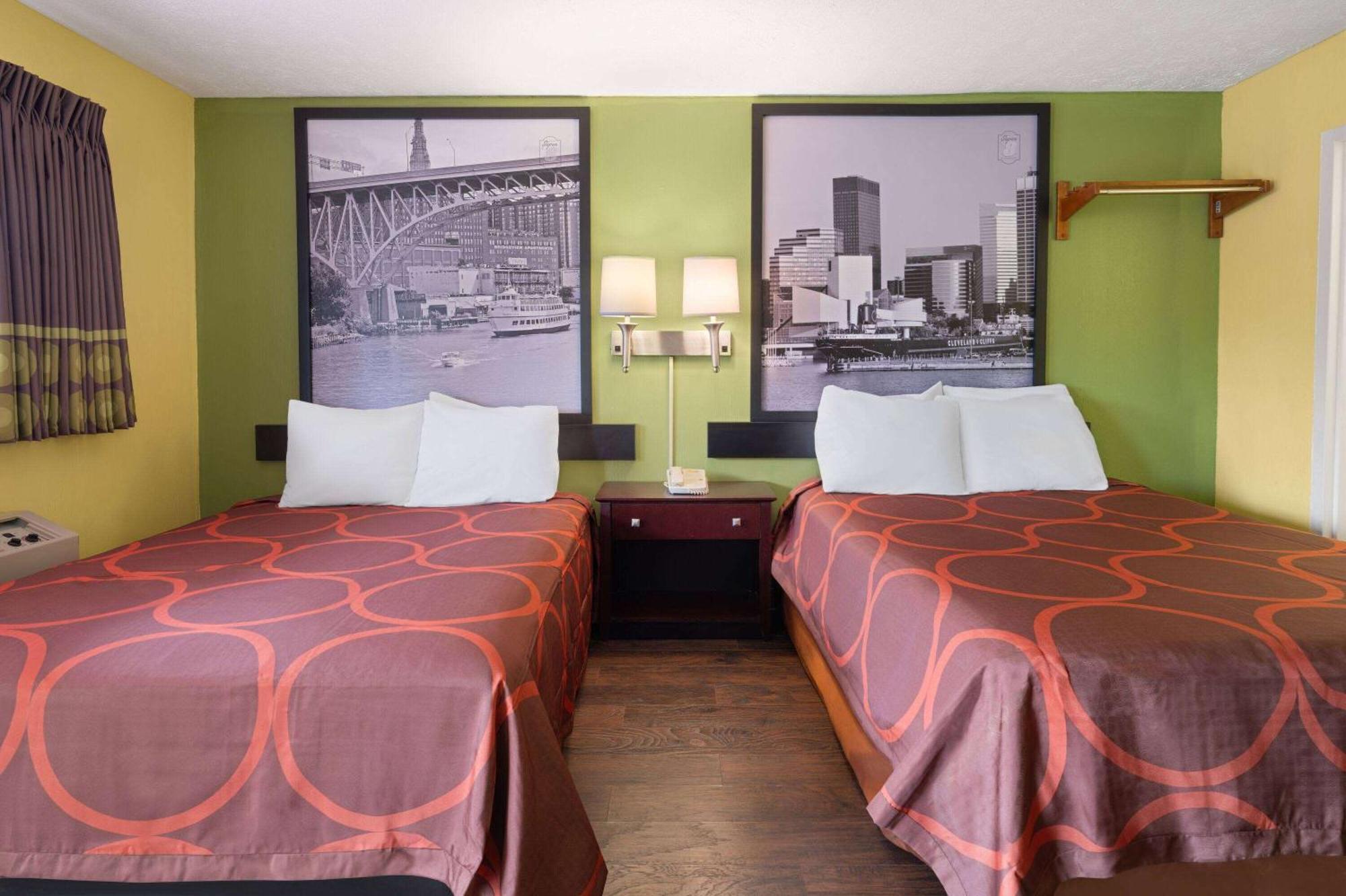 Super 8 By Wyndham Youngstown Girard Bagian luar foto